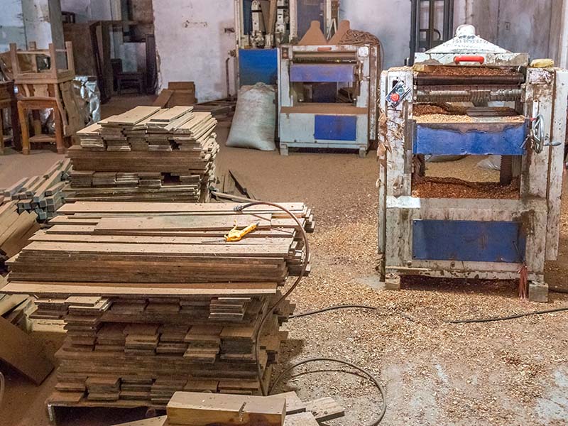 招远柜门油漆修复报价